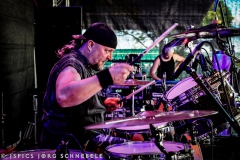 Strange-Omen-2025-Sicking-16