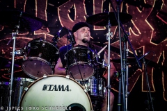 Strange-Omen-2025-Sicking-28